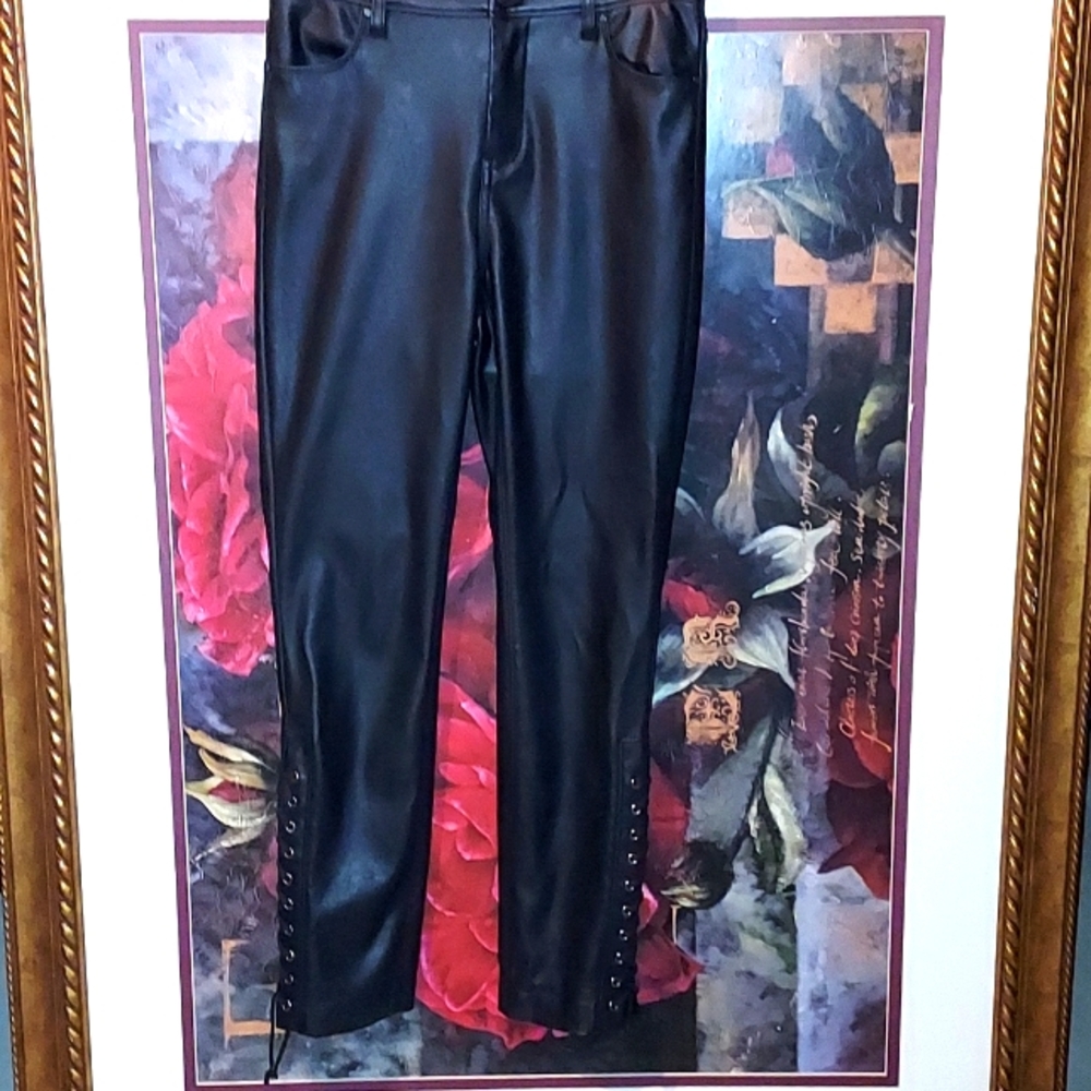 Miss point BlankNYC fux leather